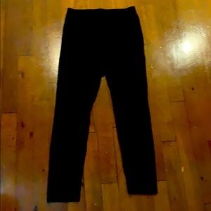 Simple black leggings